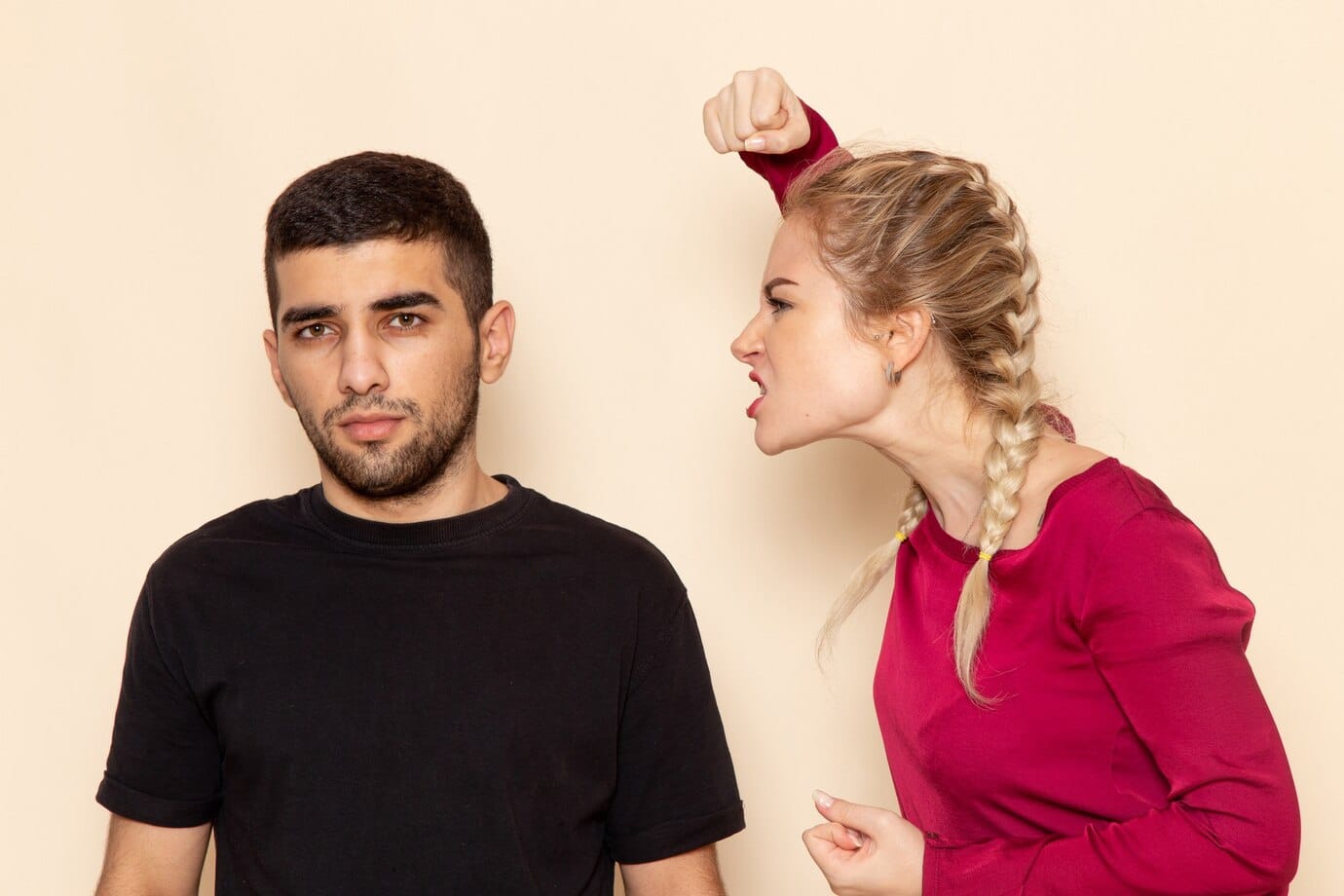 A importância de compreender as emoções e os sentimentos envolvidos nessa situação A importância de compreender as emoções e os sentimentos envolvidos nessa situação