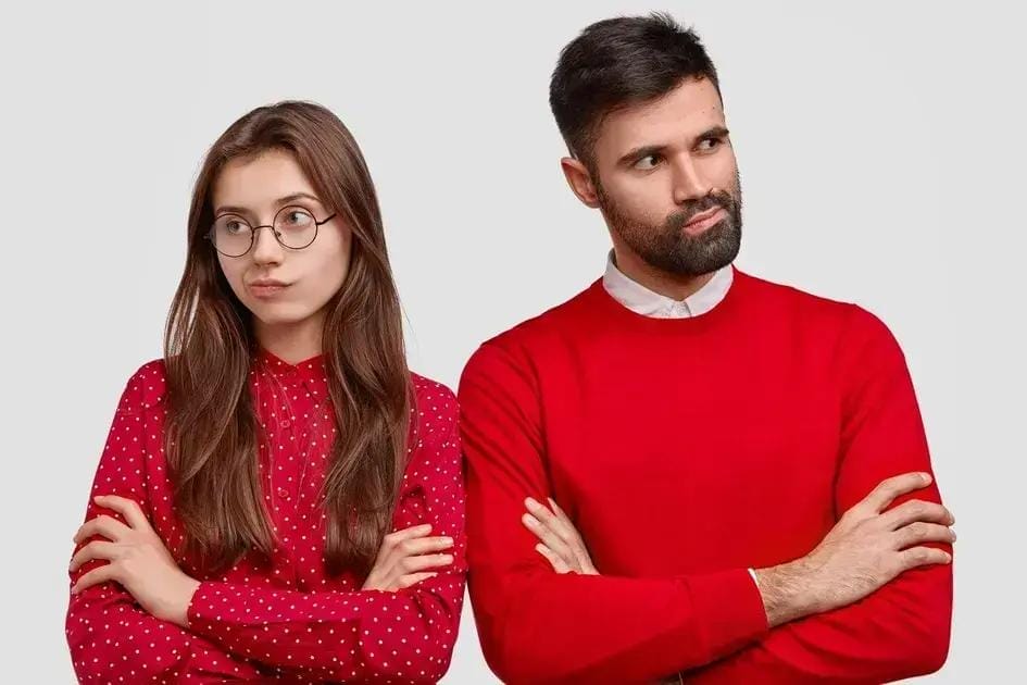 Por que ele não fala comigo? Por que ele não fala comigo?